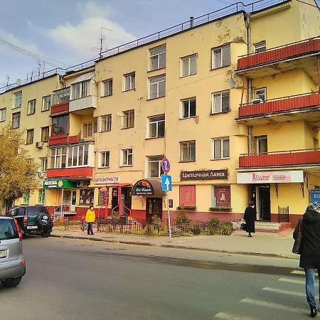 Hostel On-day Novosibirsk Exterior foto